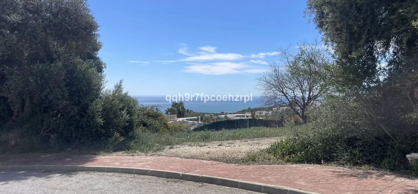 Venta de parcela residencial en Mijas 0