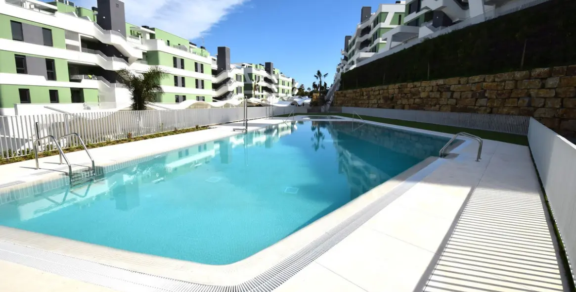 Sale of middle floor apartment in La Cala de Mijas 1