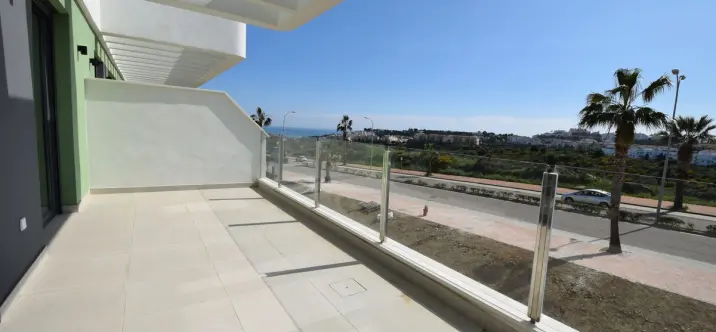 Sale of middle floor apartment in La Cala de Mijas 4