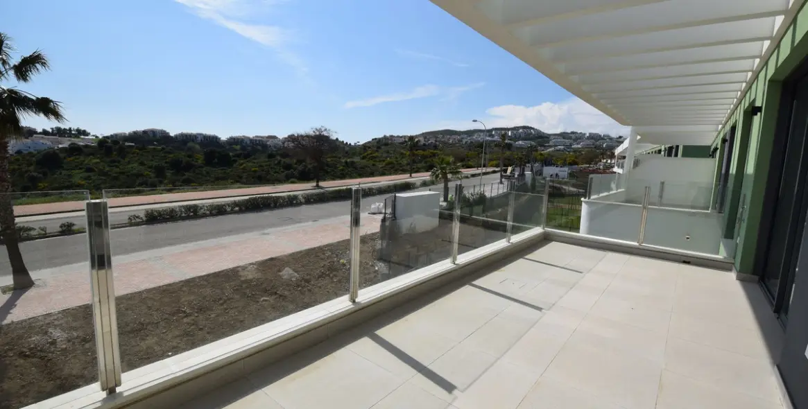 Sale of middle floor apartment in La Cala de Mijas 7