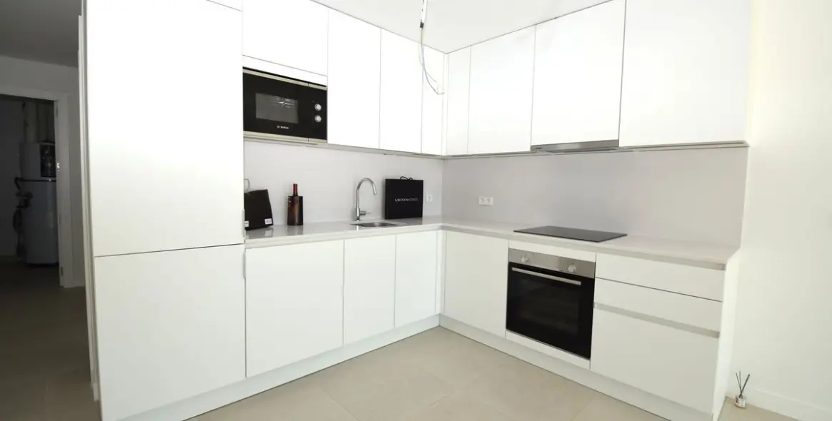 Sale of middle floor apartment in La Cala de Mijas 10