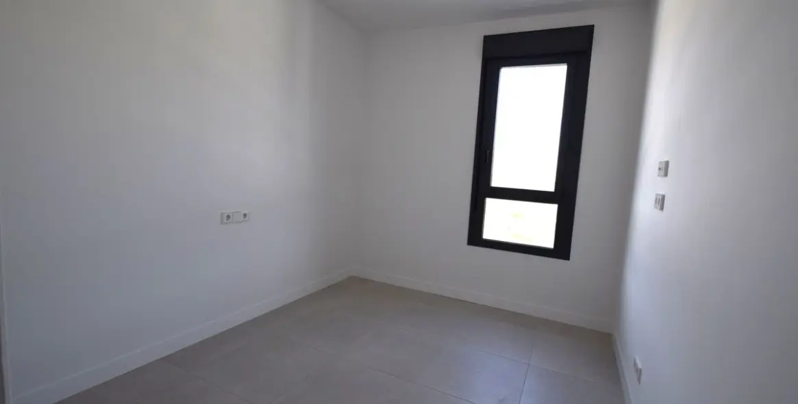 Sale of middle floor apartment in La Cala de Mijas 20