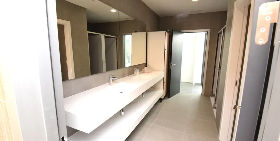 Sale of middle floor apartment in La Cala de Mijas 29