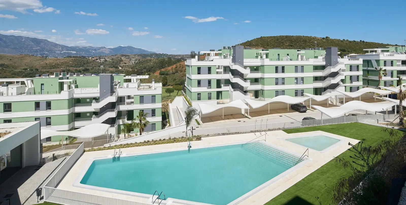 Продажа апартаментов на среднем этаже в La Cala de Mijas 1