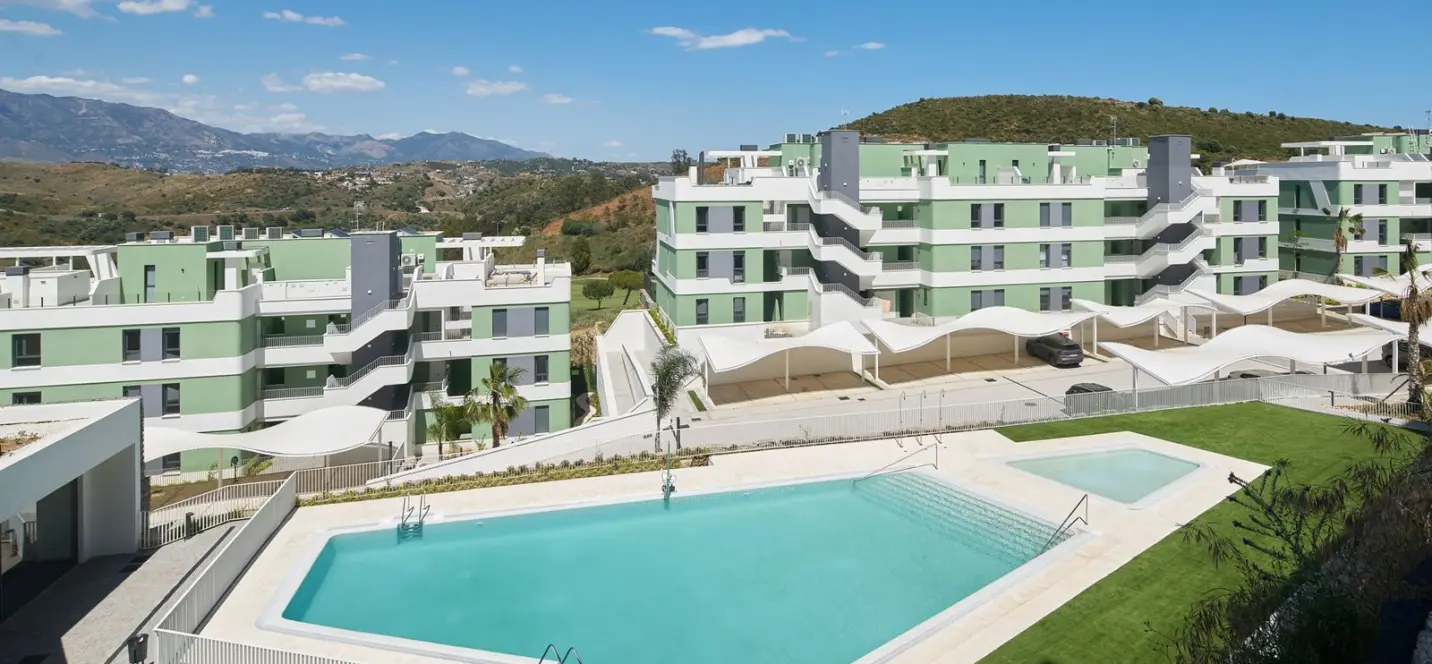 Продажа апартаментов на среднем этаже в La Cala de Mijas 0