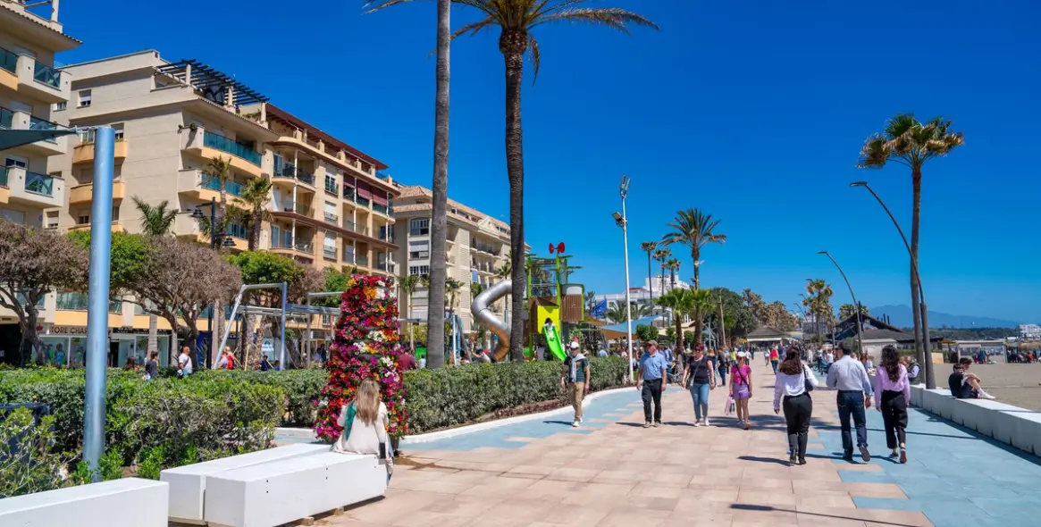 Sale of penthouse in Estepona 33