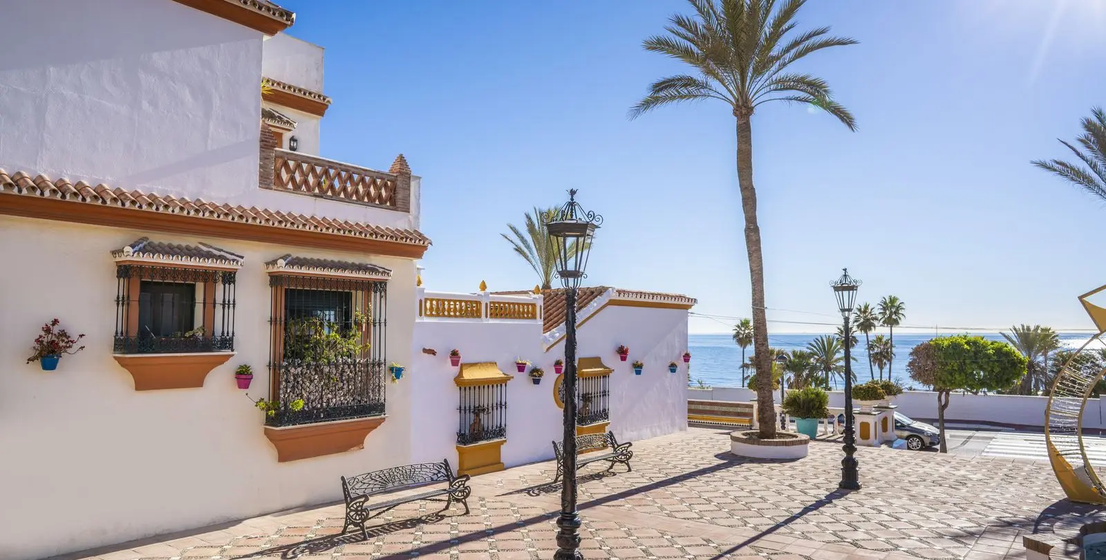 Sale of penthouse in Estepona 24