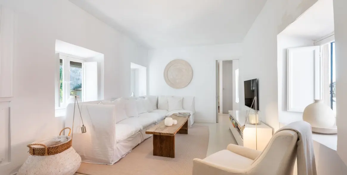 Продажа двухуровневого пентхауса в Marbella 2