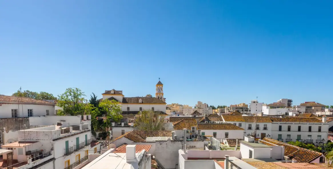 Продажа двухуровневого пентхауса в Marbella 4