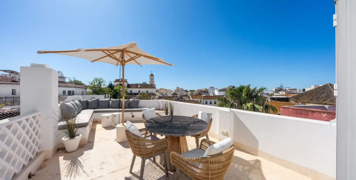 Продажа двухуровневого пентхауса в Marbella 21