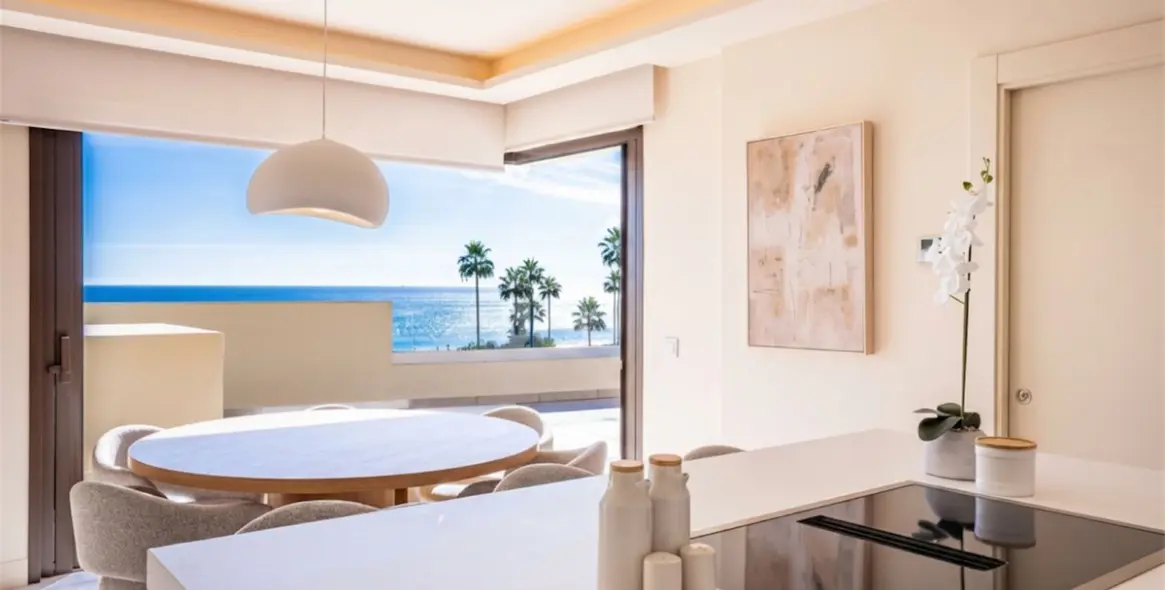 Sale of penthouse duplex in Estepona 5