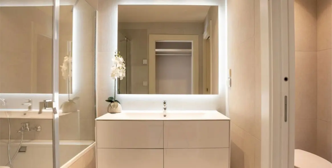 Sale of penthouse duplex in Estepona 11