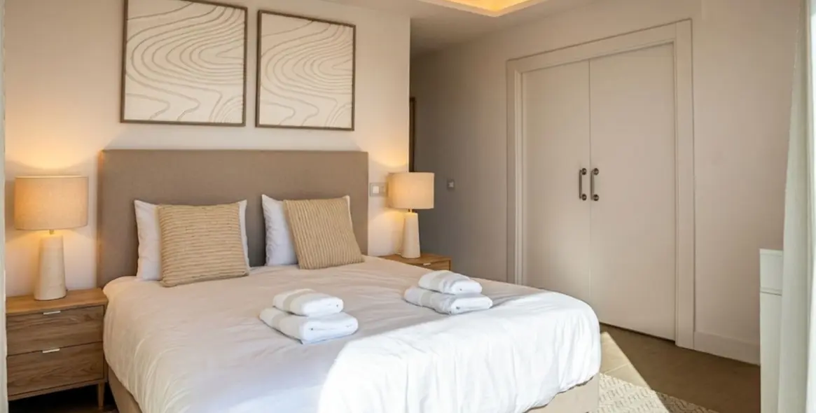 Sale of penthouse duplex in Estepona 15