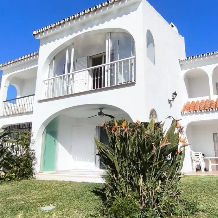Sale of townhouse in Riviera del Sol