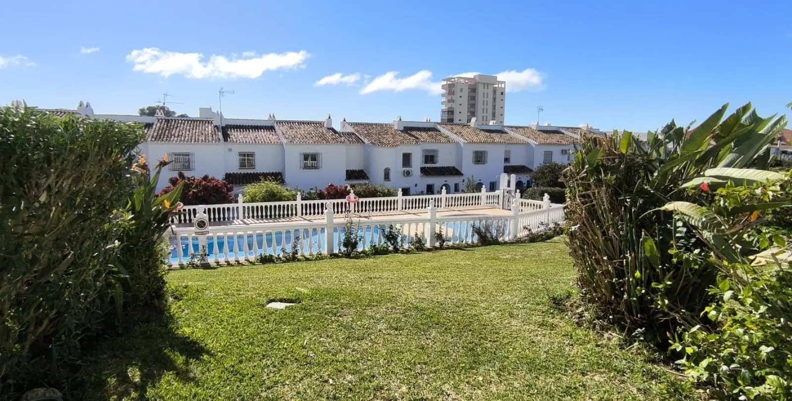 Sale of townhouse in Riviera del Sol 9
