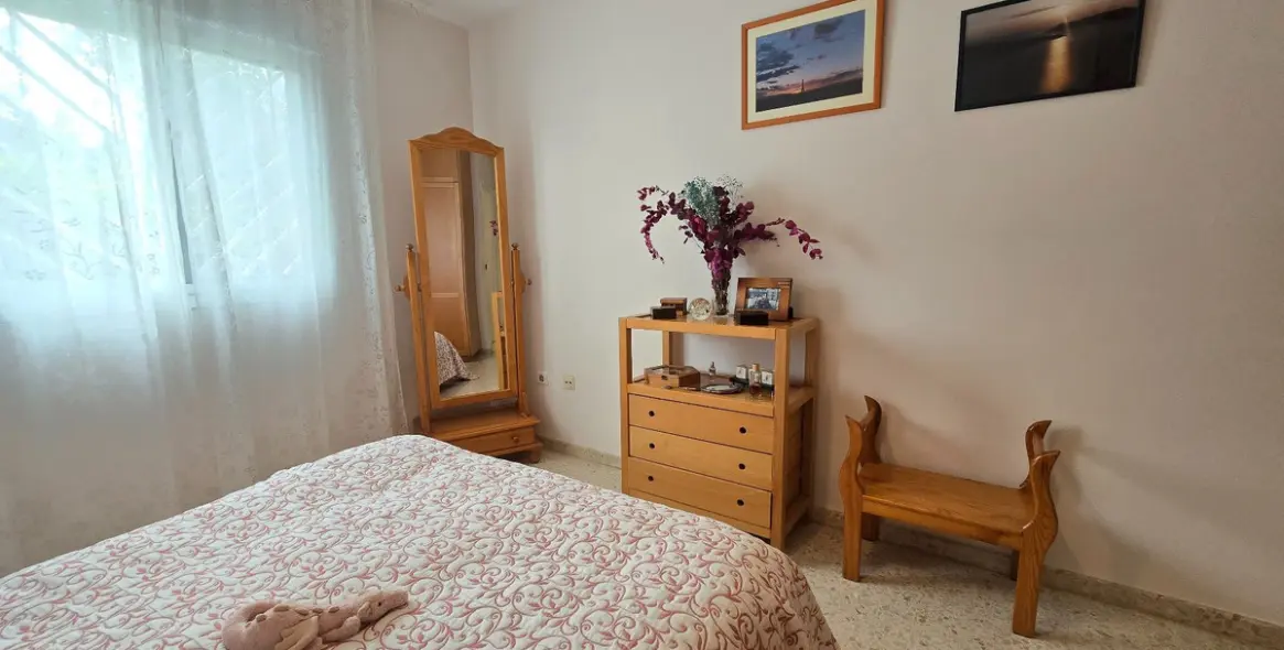 Sale of ground floor apartment in Torremolinos 14