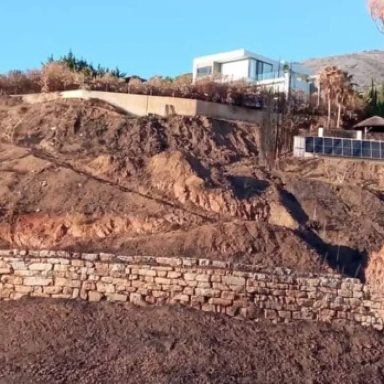Venta de parcela residencial en Valtocado
