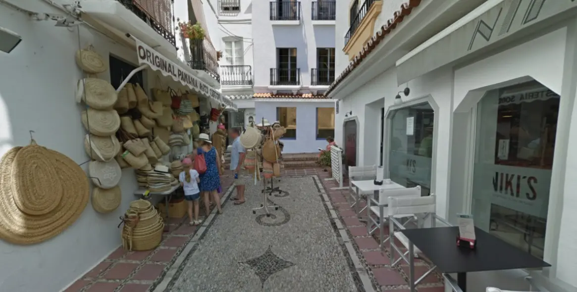 Продажа двухуровневых апартаментов в Marbella 27