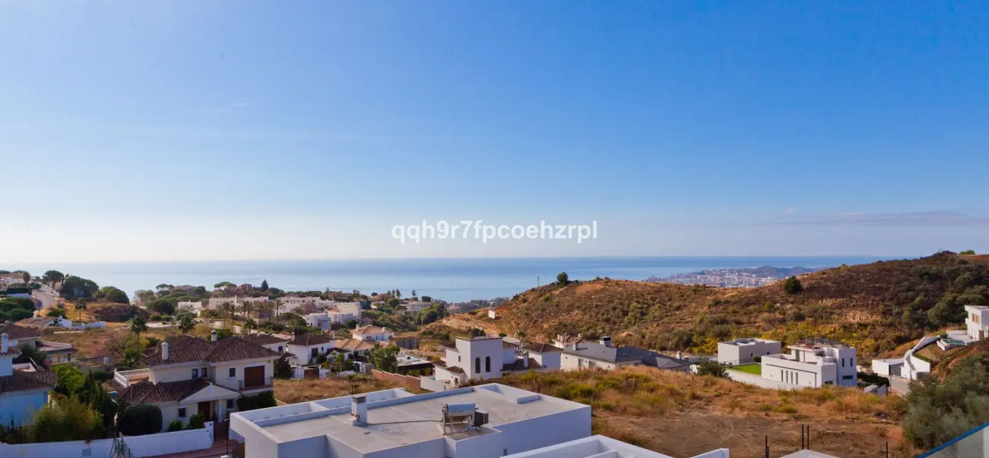 Venta de parcela residencial en Mijas 0