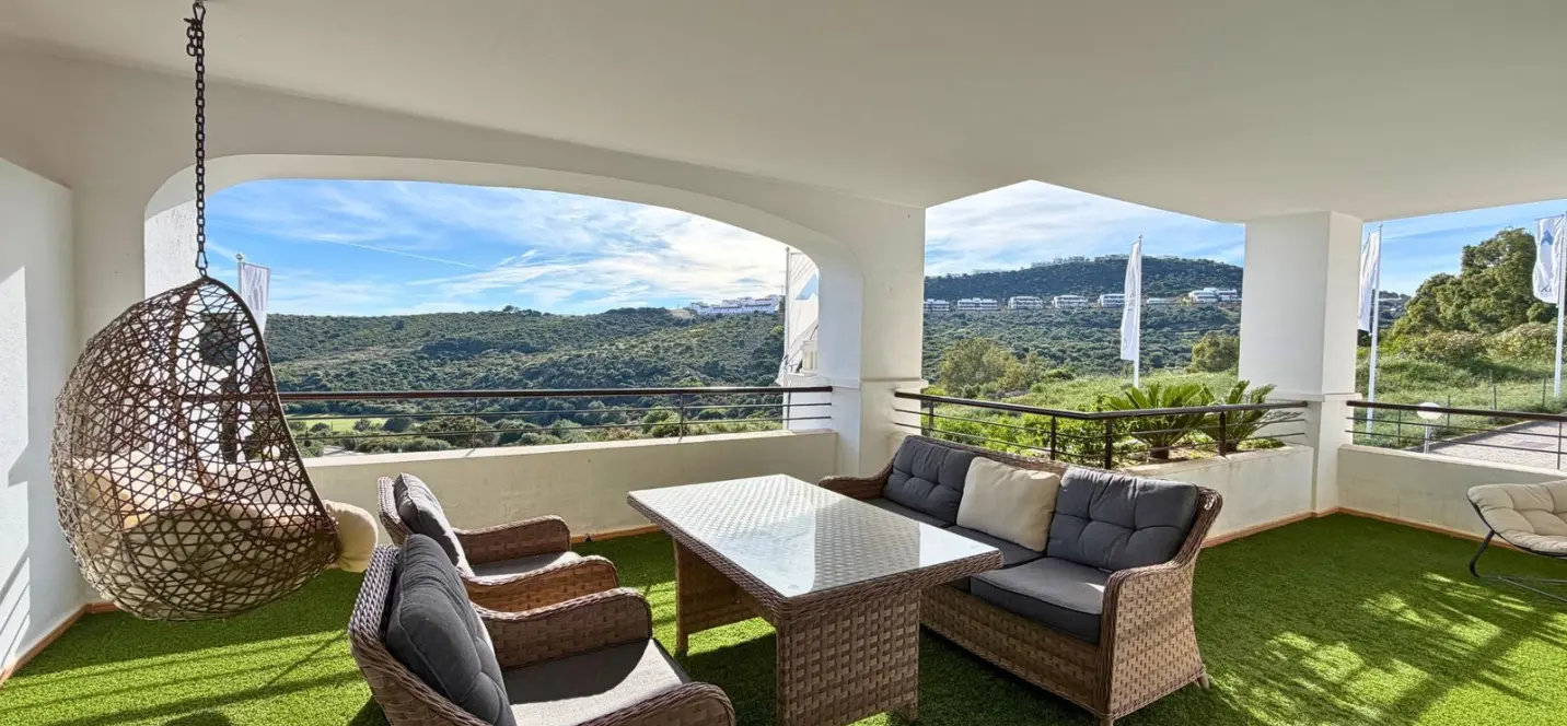 Venta de apartamento en planta media en Casares Playa 0