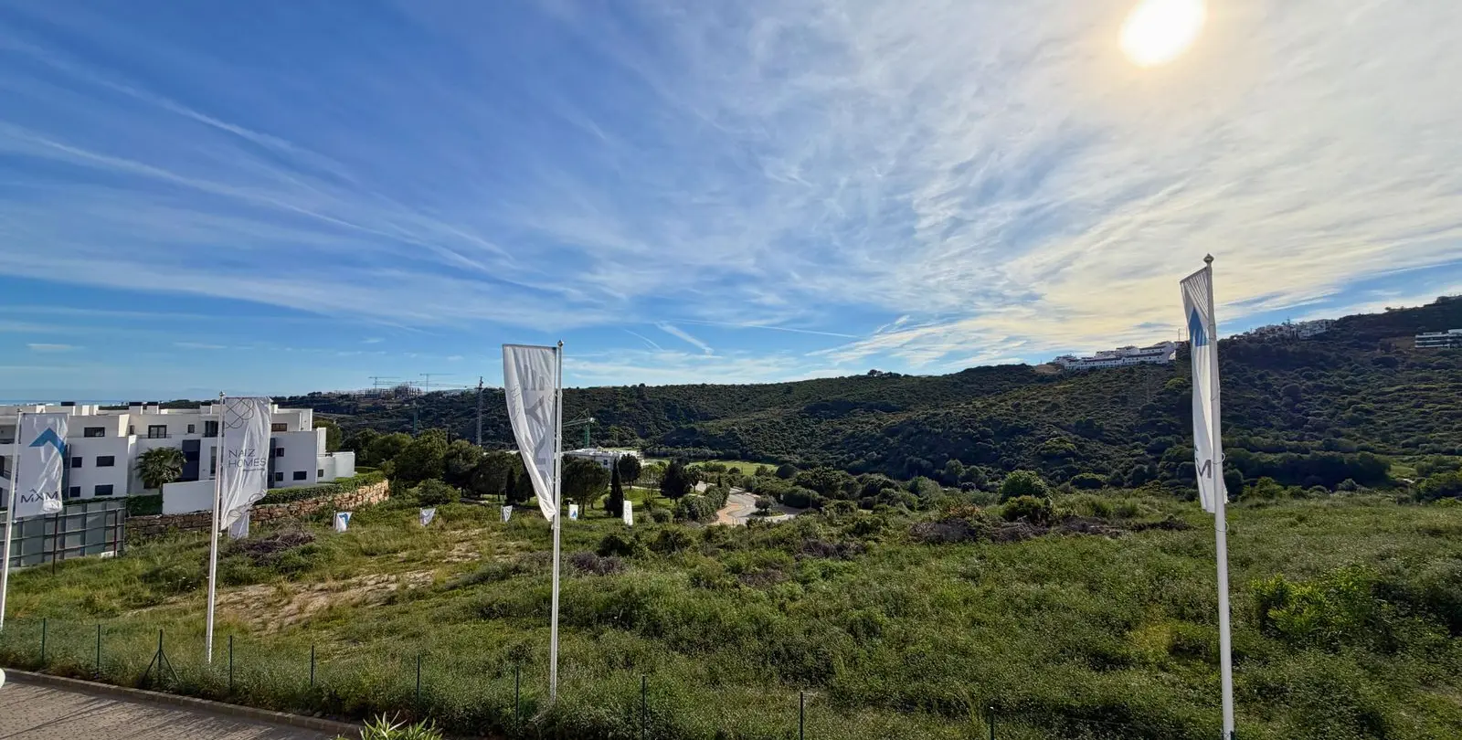 Sale of middle floor apartment in Casares Playa 2