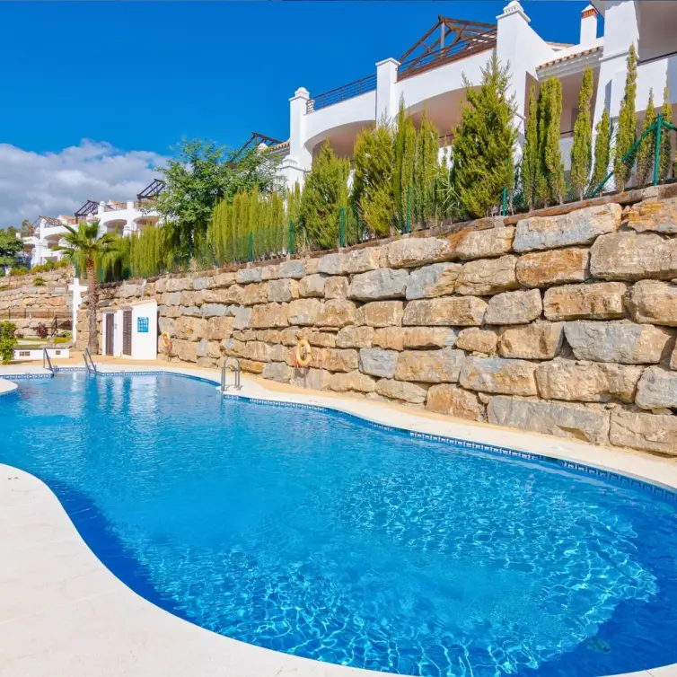Venta de apartamento en planta media en Casares Playa