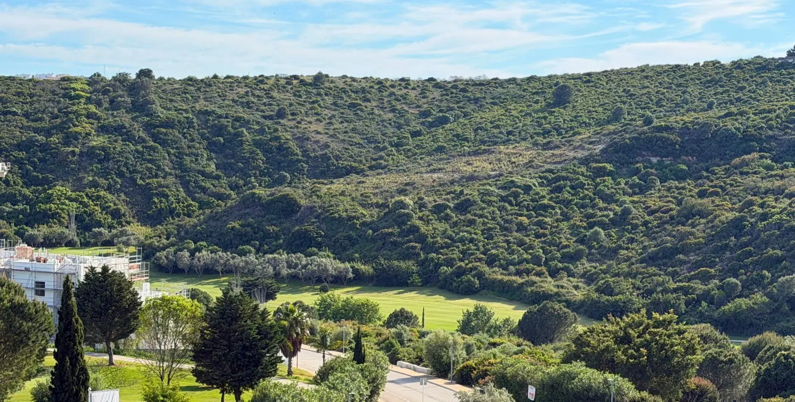 Sale of middle floor apartment in Casares Playa 8