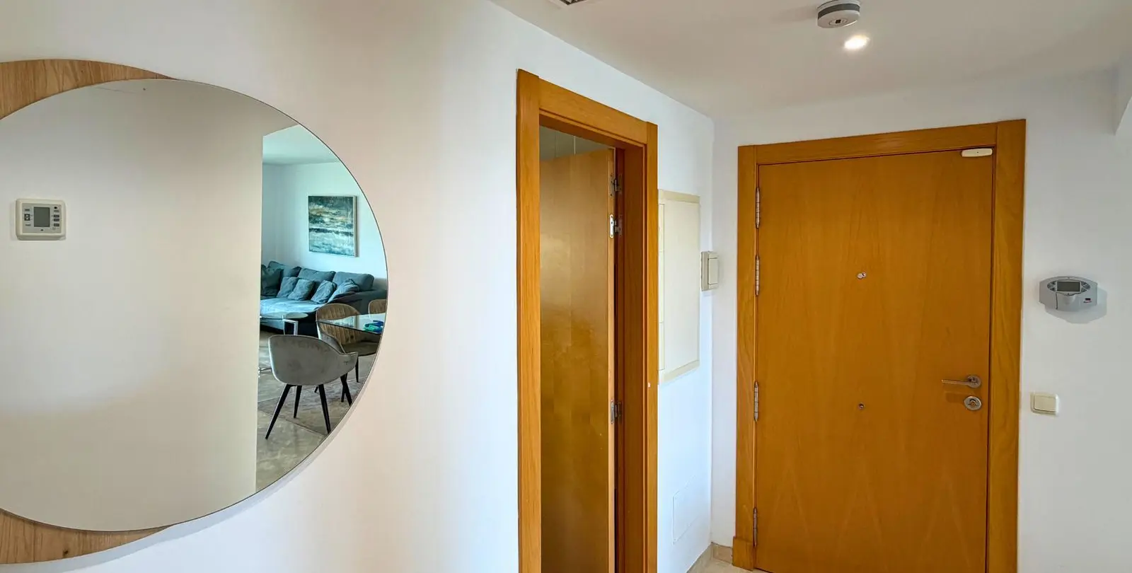 Sale of middle floor apartment in Casares Playa 17