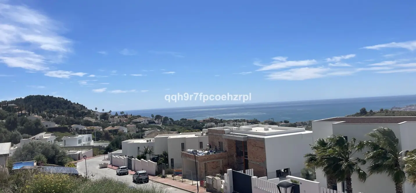 Продажа  жилого участка в Mijas 2