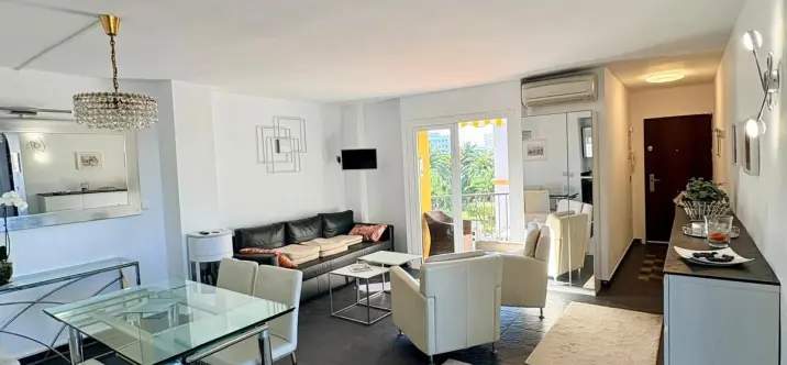 Sale of middle floor apartment in Fuengirola 3