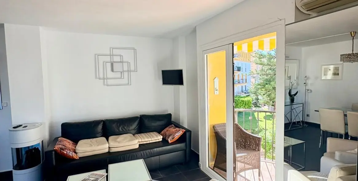 Venta de apartamento en planta media en Fuengirola 5