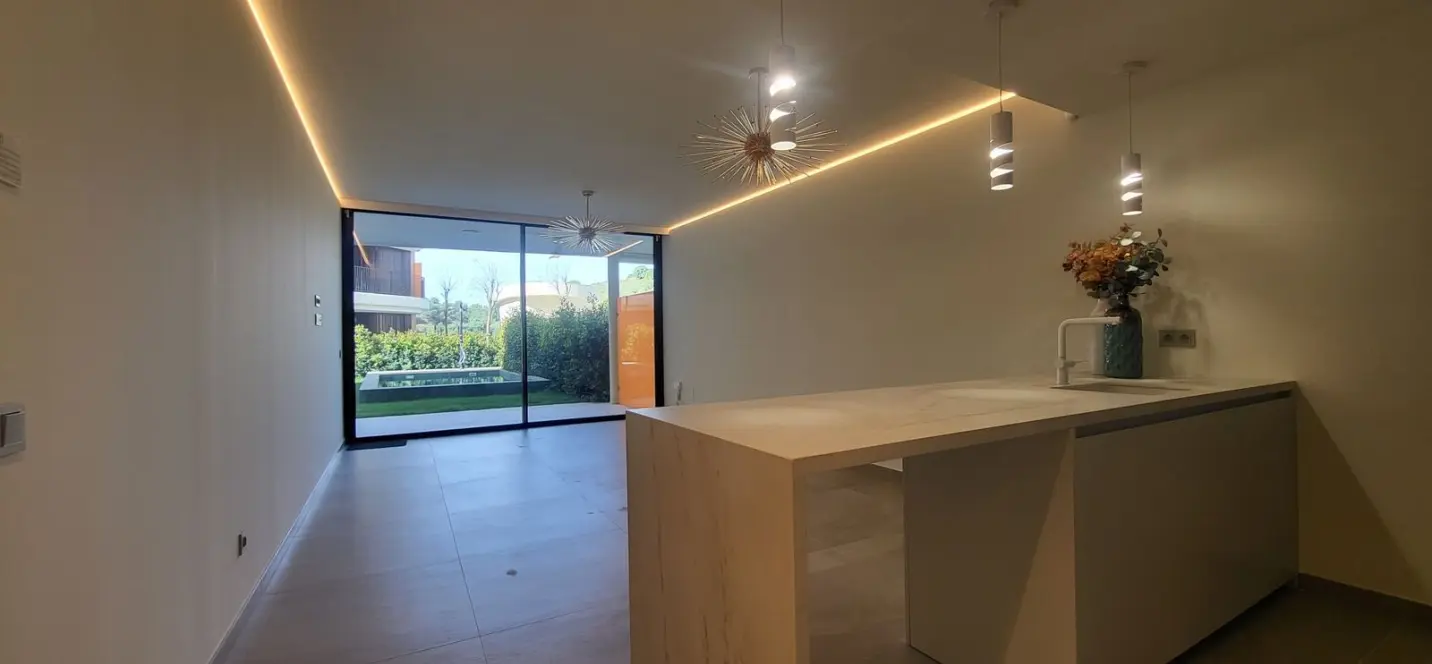 Sale of ground floor apartment in Higueron 1