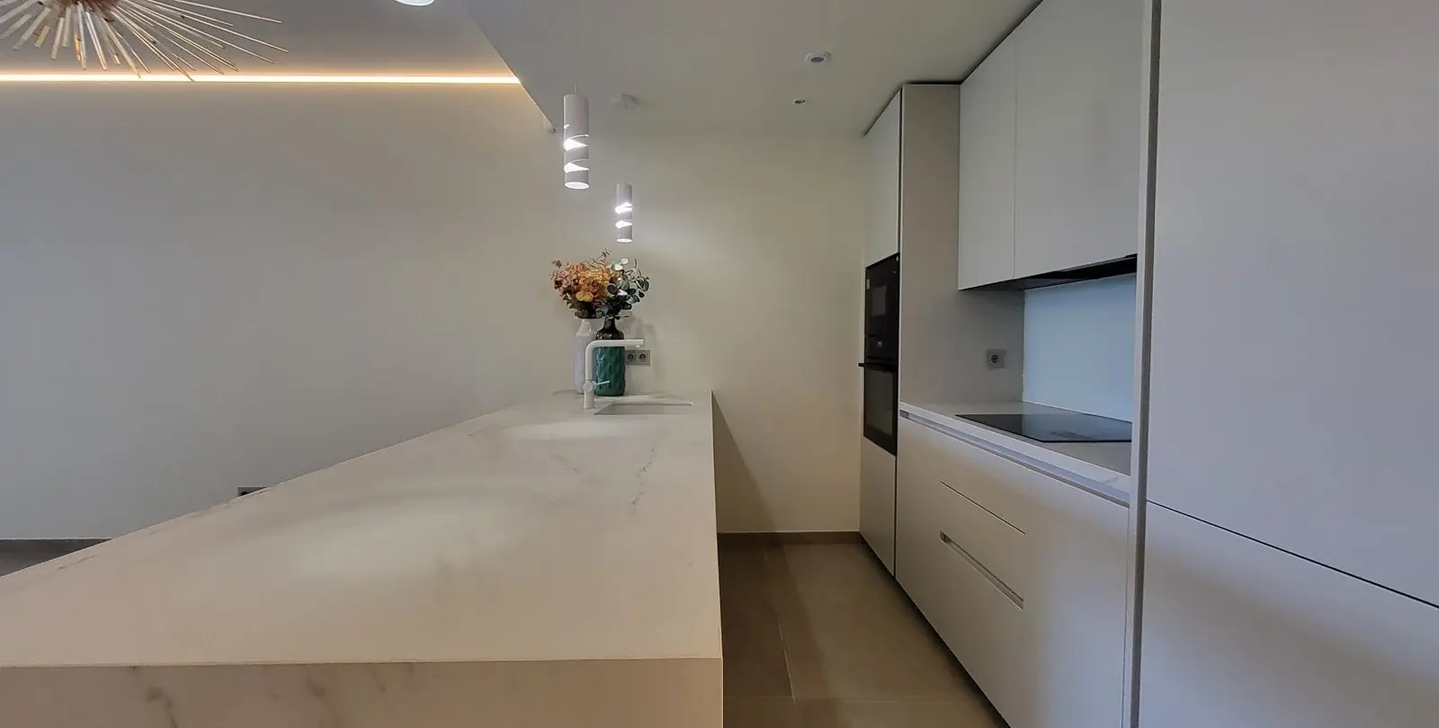 Venta de apartamento en planta baja en Higueron 3