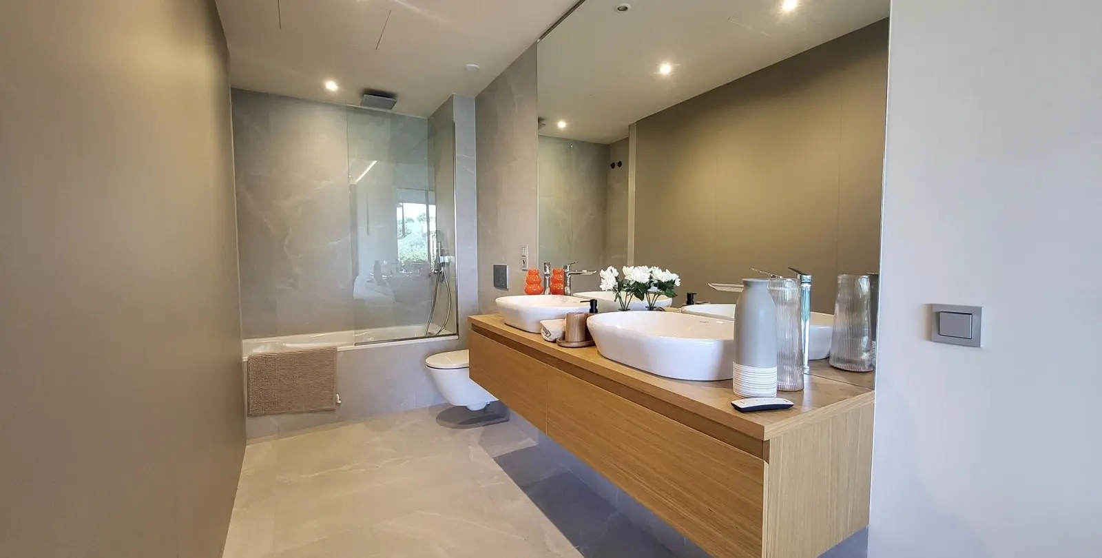 Venta de apartamento en planta baja en Higueron 4