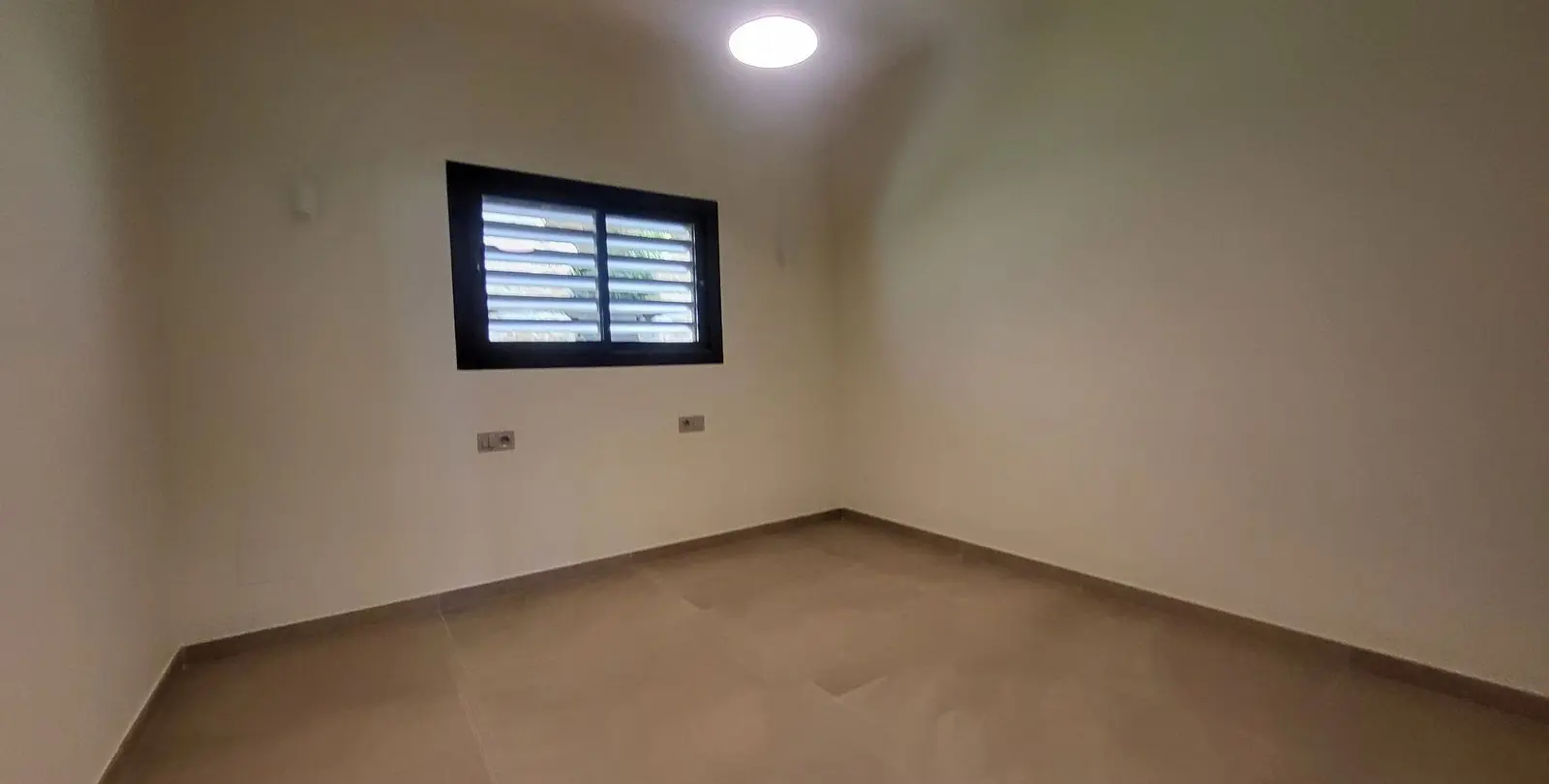 Venta de apartamento en planta baja en Higueron 8