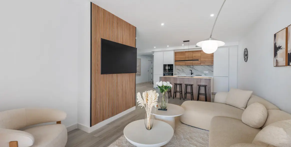Sale of middle floor apartment in Nueva Andalucía 3