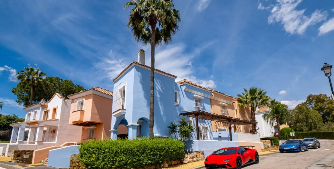 Продажа таунхауса в Nueva Andalucía 2