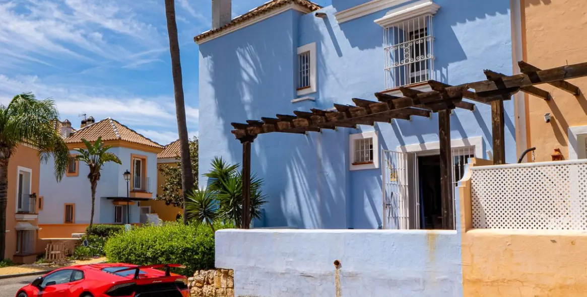 Продажа таунхауса в Nueva Andalucía 31