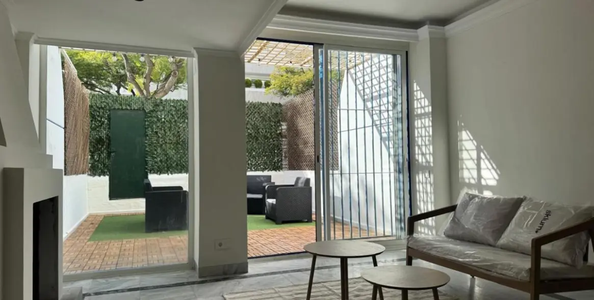 Продажа двухуровневых апартаментов в The Golden Mile 3