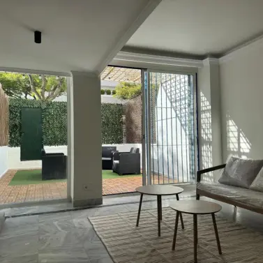 Продажа двухуровневых апартаментов в The Golden Mile