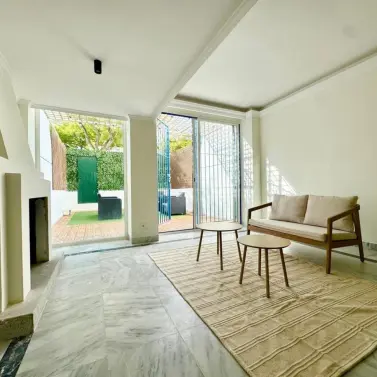 Продажа двухуровневых апартаментов в The Golden Mile