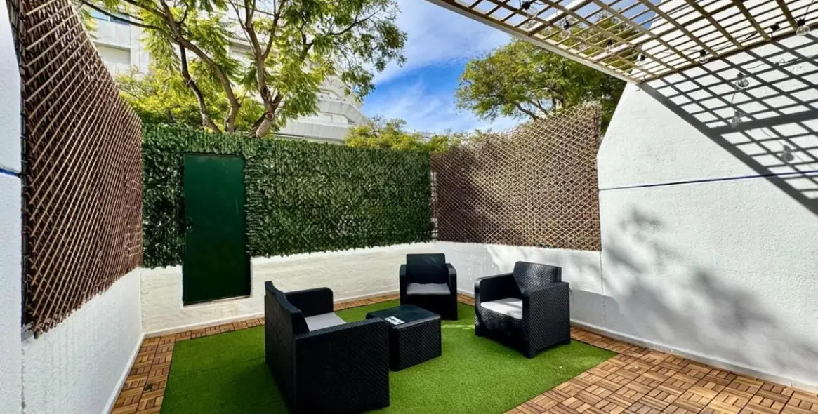 Продажа двухуровневых апартаментов в The Golden Mile 28