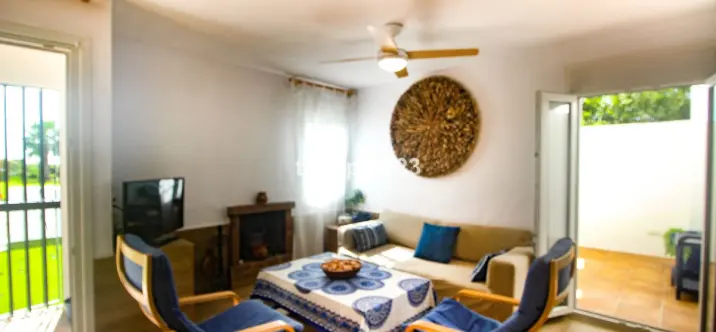 Продажа дома на две семьи в Casares Playa 3