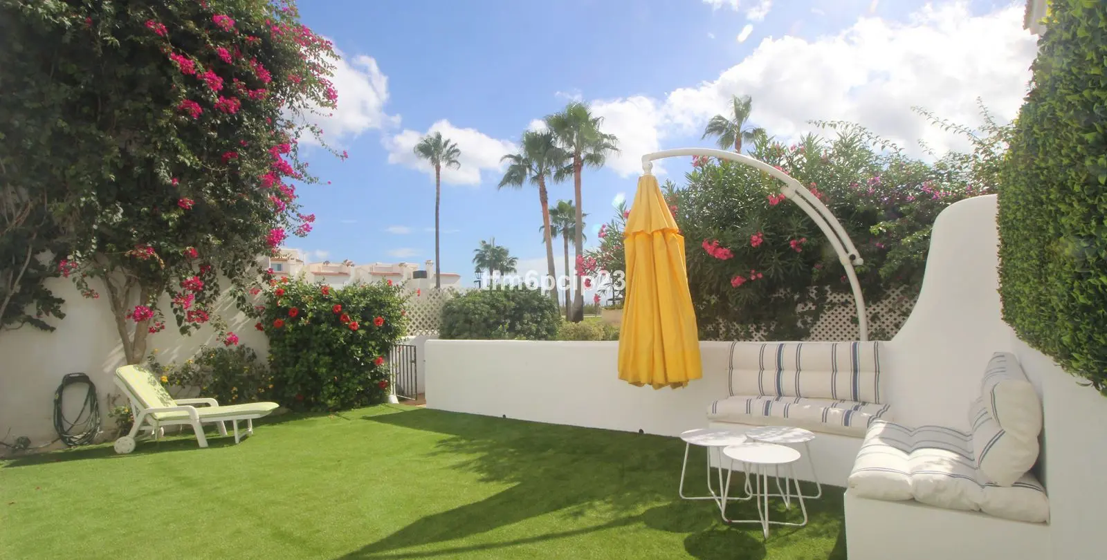 Venta de casa pareada en Casares Playa 1