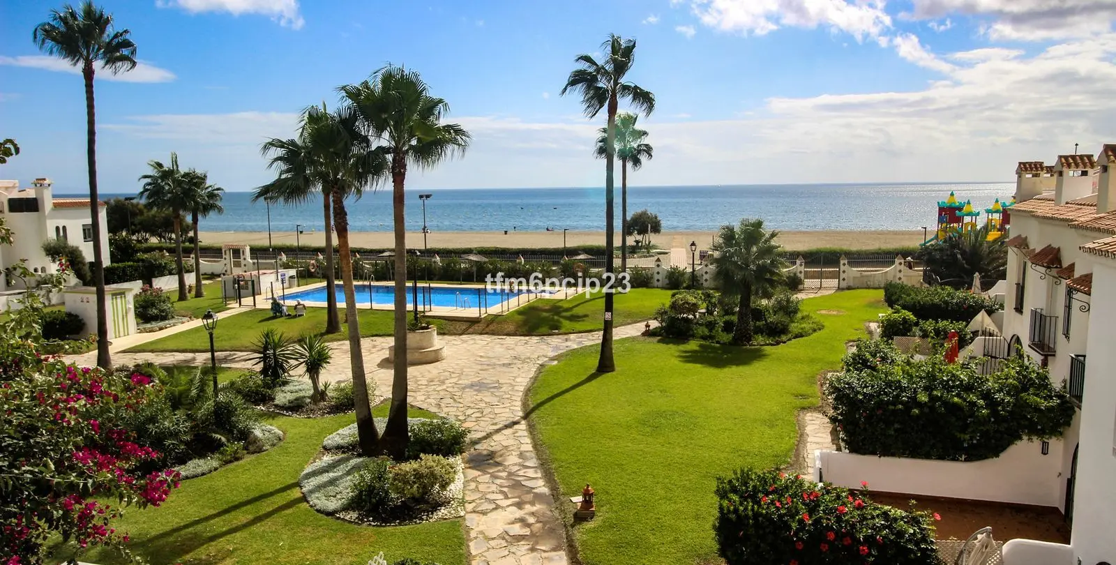 Venta de casa pareada en Casares Playa 2
