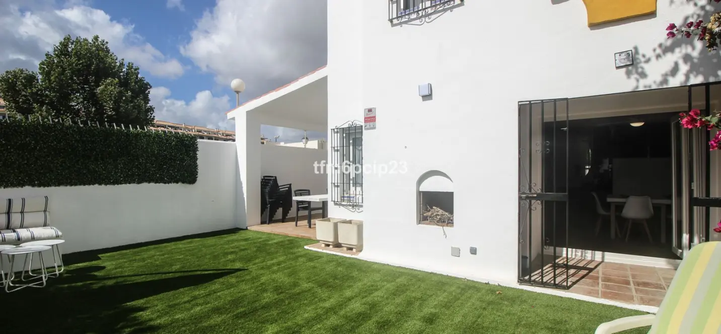 Venta de casa pareada en Casares Playa 2