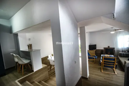 Image 6 thumb