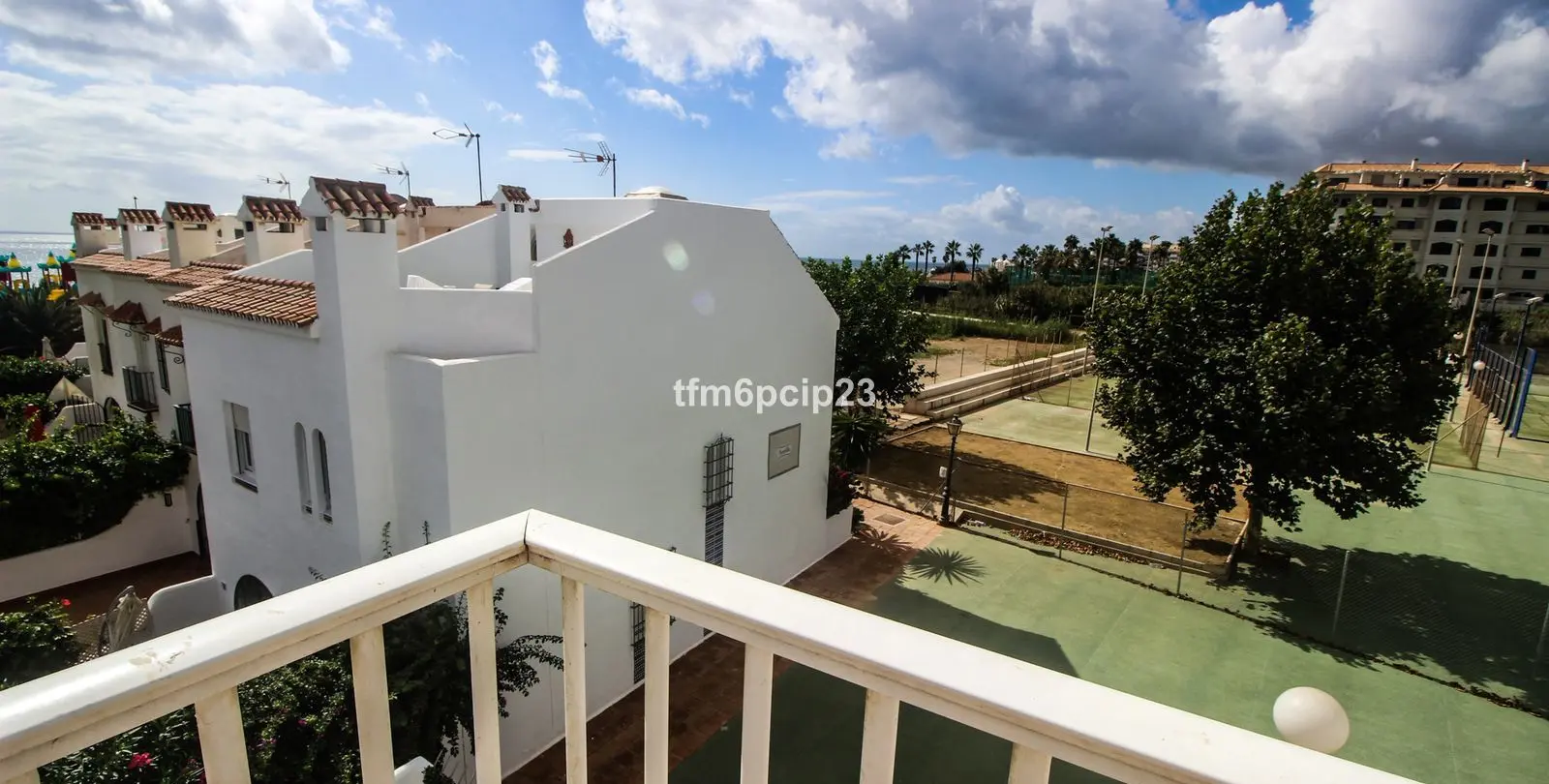 Venta de casa pareada en Casares Playa 32
