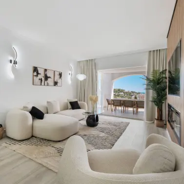 Продажа апартаментов на среднем этаже в Benahavís