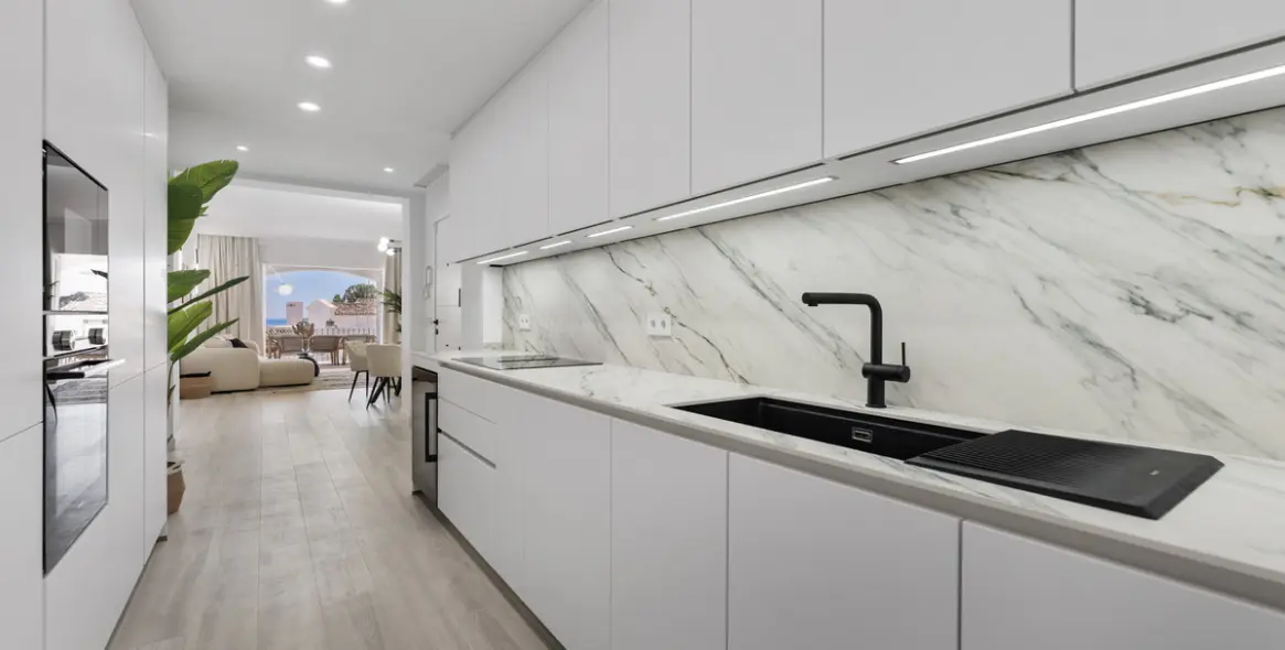 Продажа апартаментов на среднем этаже в Benahavís 6